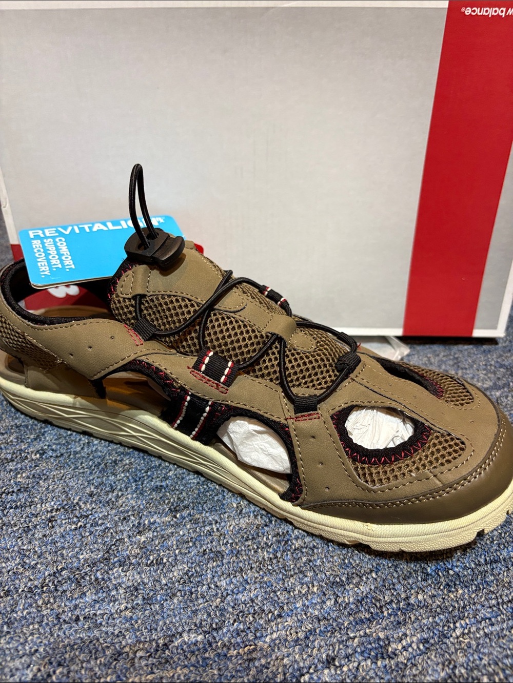 New Men's New Balance Trail Sandal Sneaker size 13